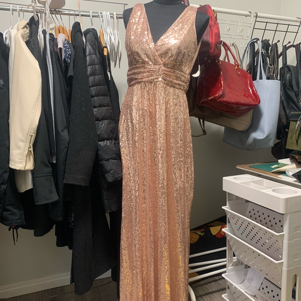 Elegant Sequin Maxi Dress in Rose Gold
